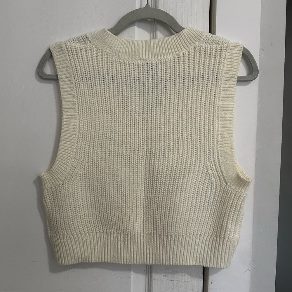 H&M Ribbed Sweater Vest - Picture 3 of 6